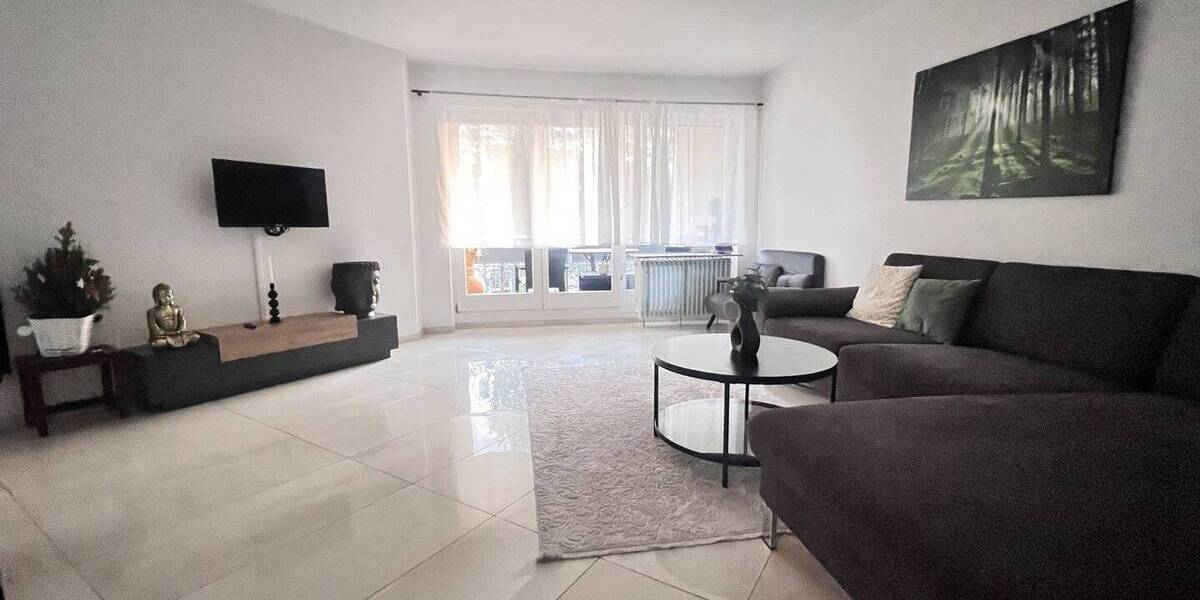 Etagenwohnung Baden-Baden Innenstadt - 2 Zimmer, 75 m&sup2;, 900&euro; | Angebot:26826283