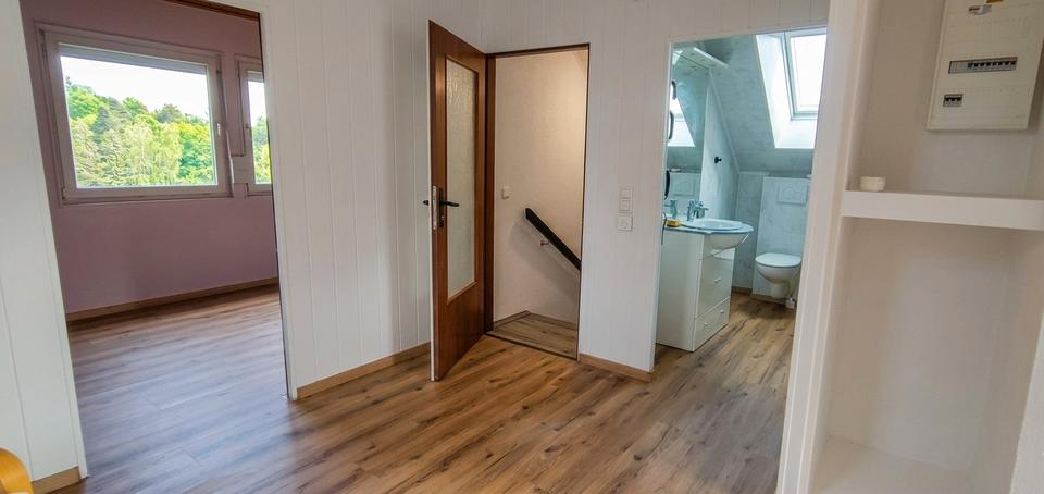 Dachgeschoßwohnung Laubach - 2 Zimmer, 47 m&sup2;, 650&euro; | Angebot:26603095