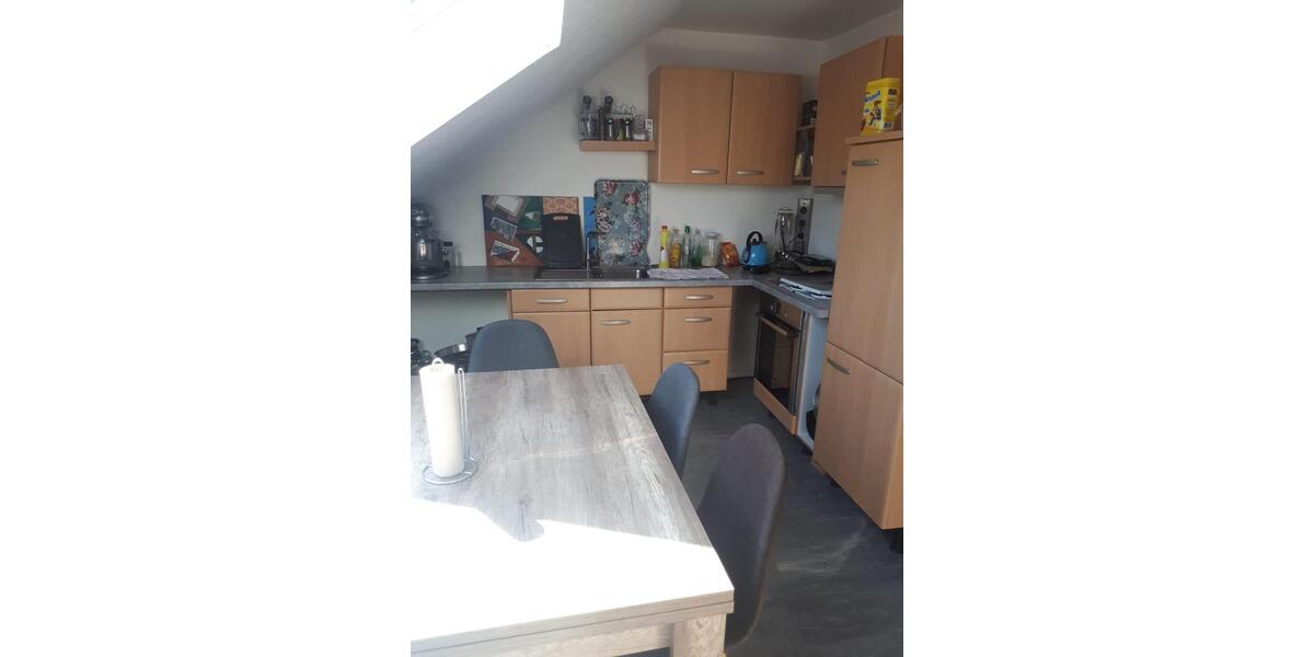 Dachgeschoßwohnung Schmelz - 4 Zimmer, 86 m&sup2;, 1.000&euro; | Angebot:25986605