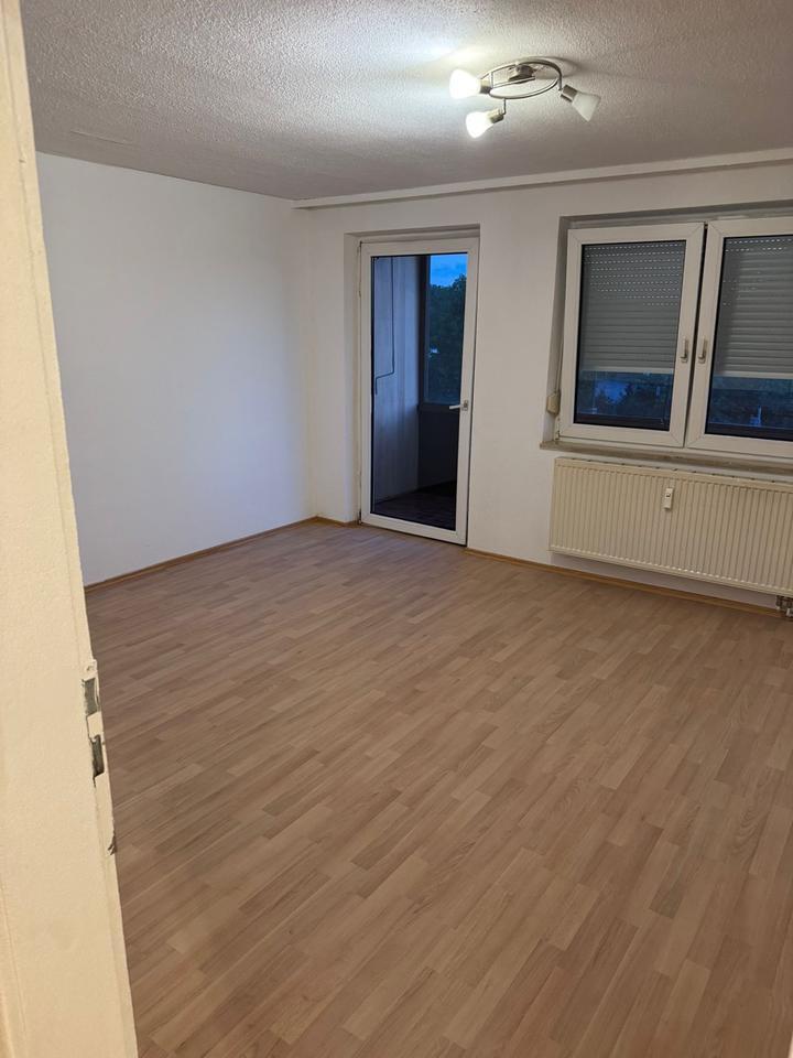 Neu renovierte 3-Zimmer Wohnung in guter Lage