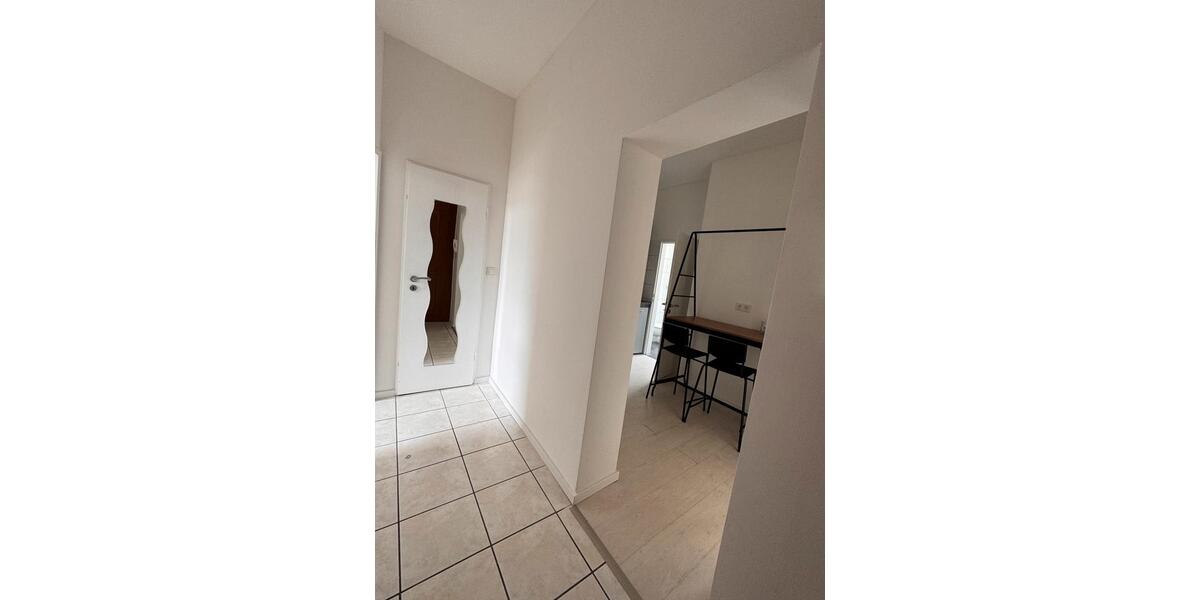 Wohnen auf Zeit Köln Ehrenfeld - 17 Zimmer, 28 m&sup2;, 700&euro; | Angebot:26397445