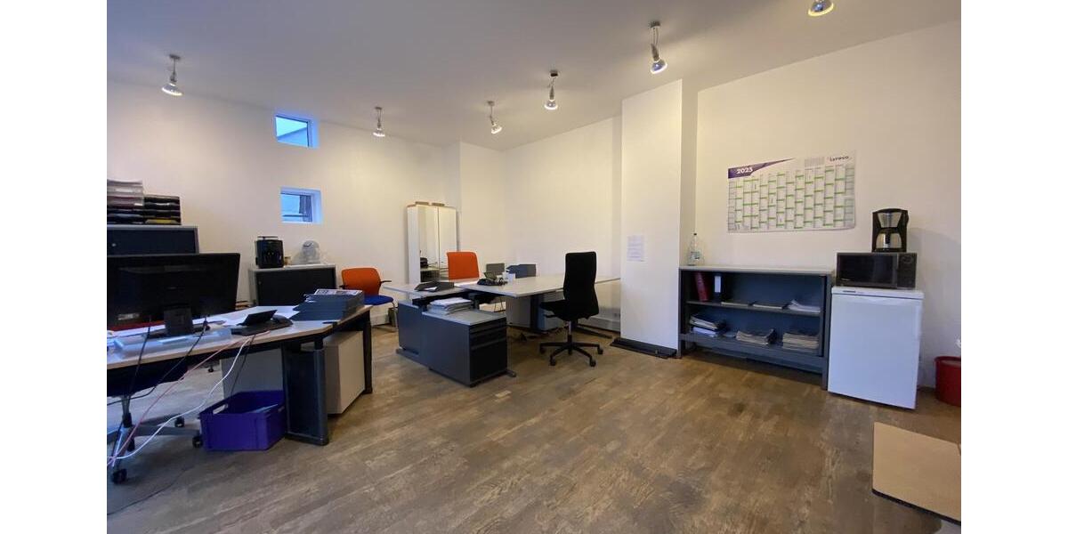 Repräsentative Galerie -oder Bürofläche mit ca. 80m², im historischen Stadtkern von Andernach zimmer