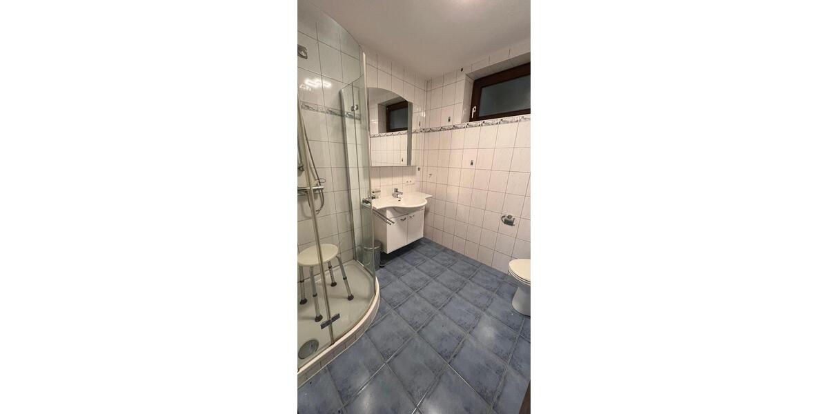 Einfamilienhaus Winnweiler - 7 Zimmer, 270 m&sup2;, 2.390&euro; | Angebot:23007816