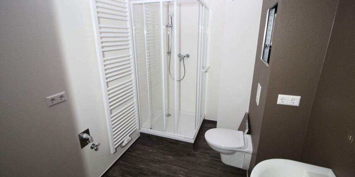 Etagenwohnung Burgstädt - 2 Zimmer, 77 m&sup2;, 499&euro; | Angebot:25699347