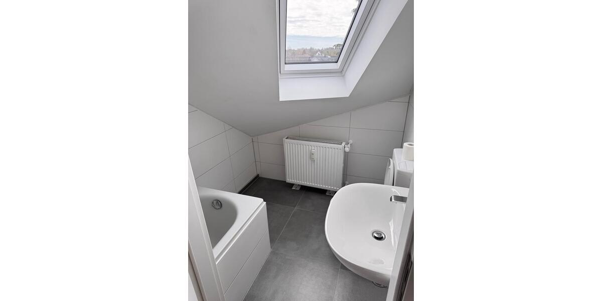 Dachgeschoßwohnung Löhne - 3 Zimmer, 50 m&sup2;, 500&euro; | Angebot:26704147