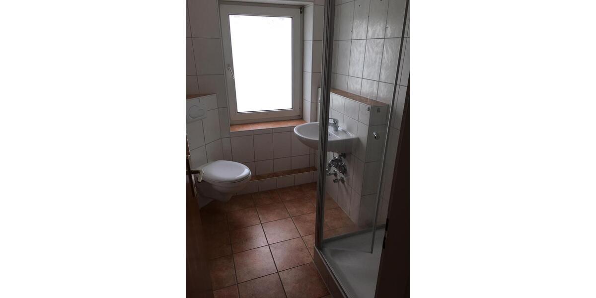 Etagenwohnung Petersberg - 3 Zimmer, 78 m&sup2;, 700&euro; | Angebot:26686673