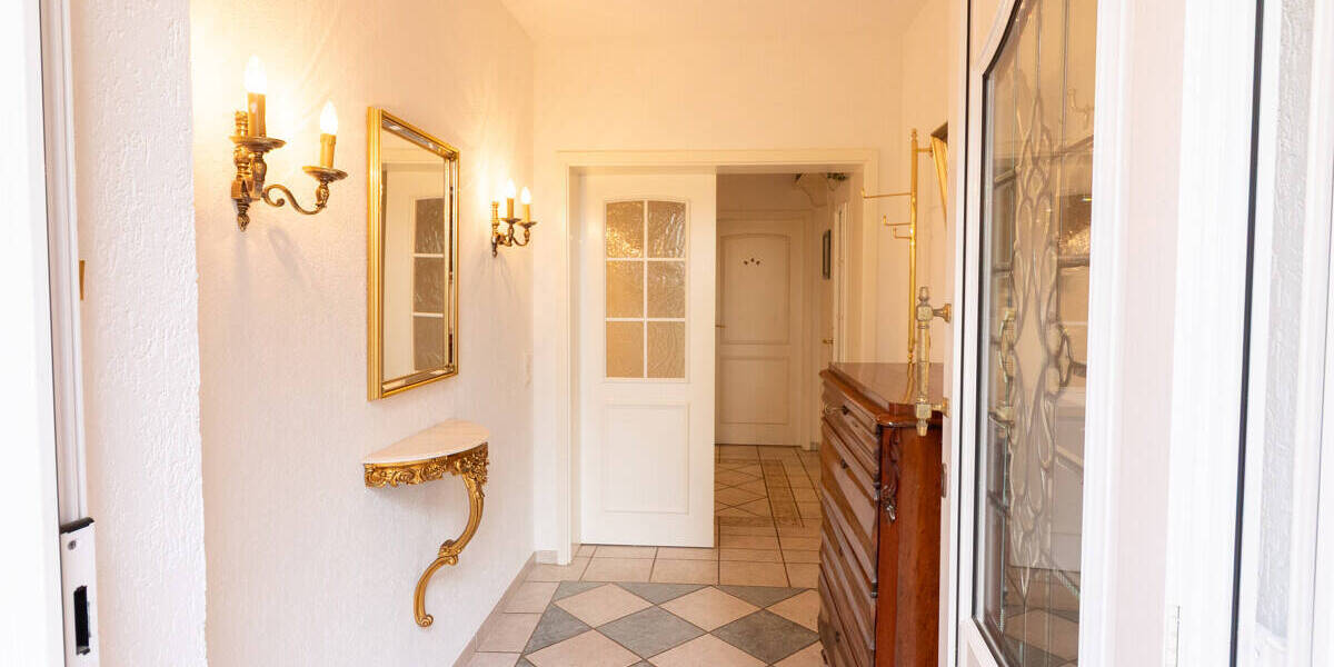 Etagenwohnung Malente Bad Malente-Gremsmühlen - 3 Zimmer, 168 m&sup2;, 1.800&euro; | Angebot:26016370