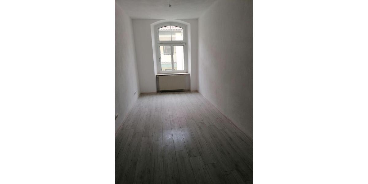 Etagenwohnung Bautzen - 5 Zimmer, 130 m&sup2;, 1.150&euro; | Angebot:26004152