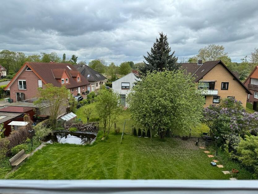 Zimmer in einer 3er WG voll möbliert Uni- und Stadtnaj