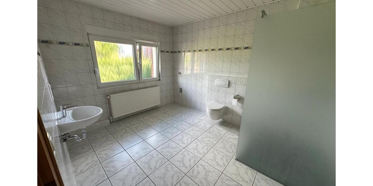 Doppelhaushälfte Saterland - 5 Zimmer, 147 m&sup2;, 1.100&euro; | Angebot:26698293
