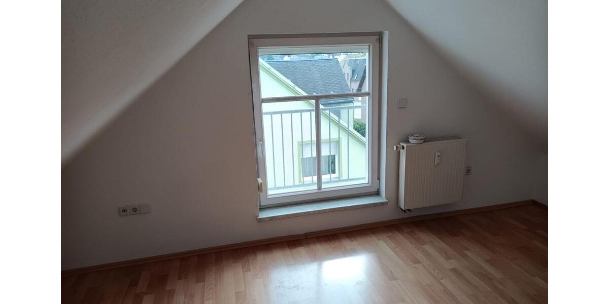 Maisonettenwohnung Oelsnitz (Erzgebirge) - 2 Zimmer, 61 m&sup2;, 366&euro; | Angebot:26576705