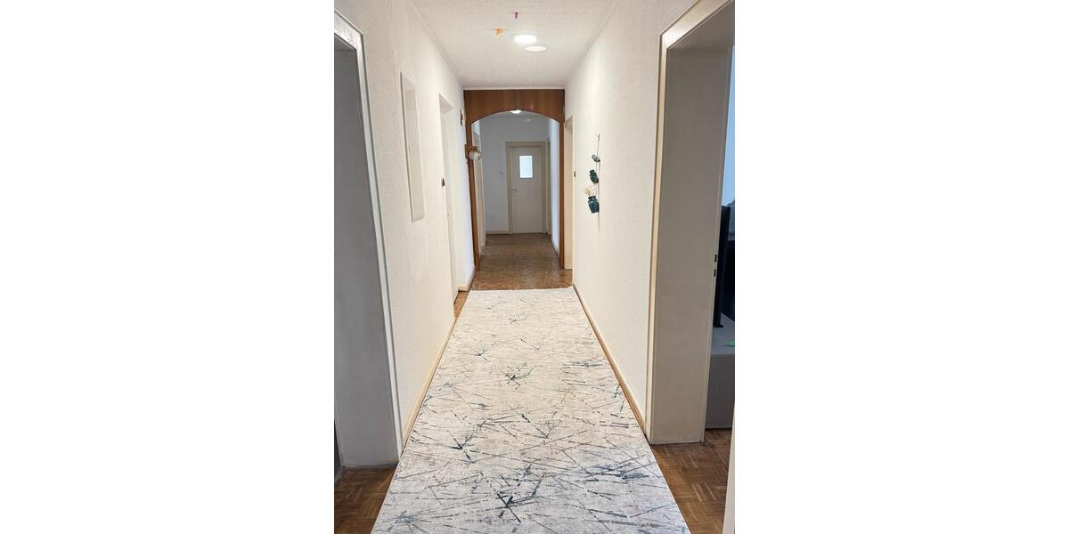 Etagenwohnung Bielefeld Mitte - 7 Zimmer, 150 m&sup2;, 2.000&euro; | Angebot:26626227