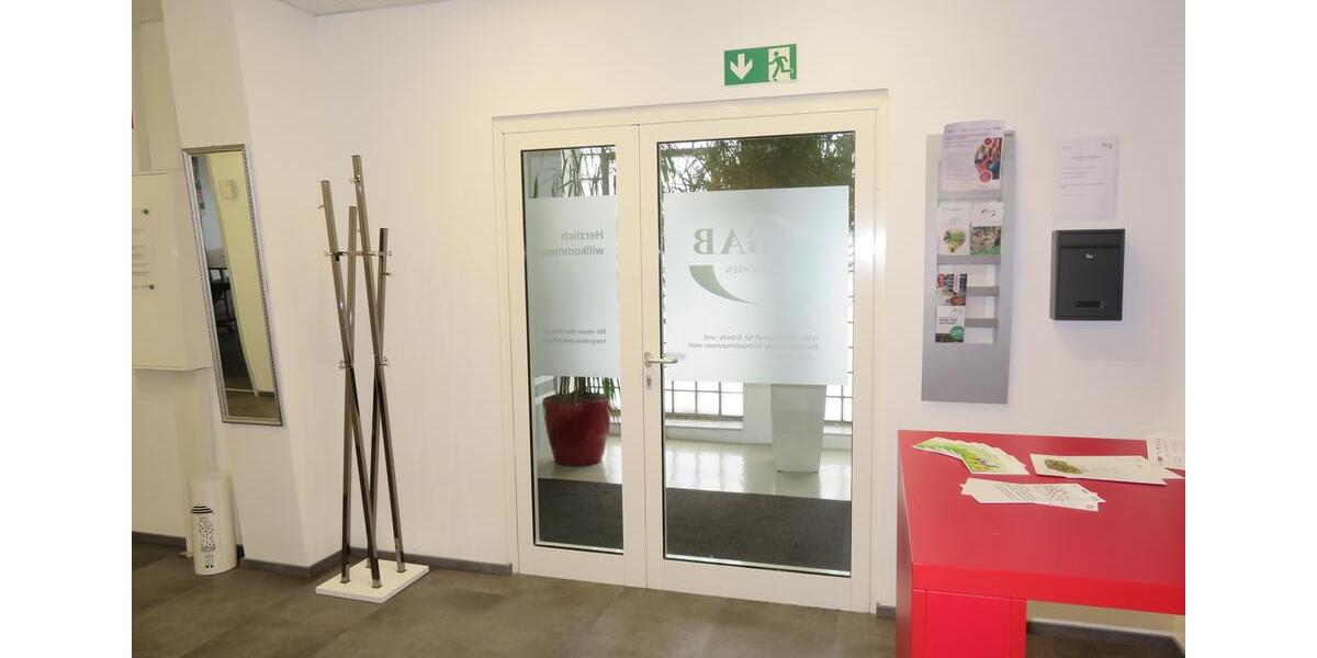 * Göttingen* 2 - 4 sanierte, helle Büroräume (provisionsfrei). zimmer