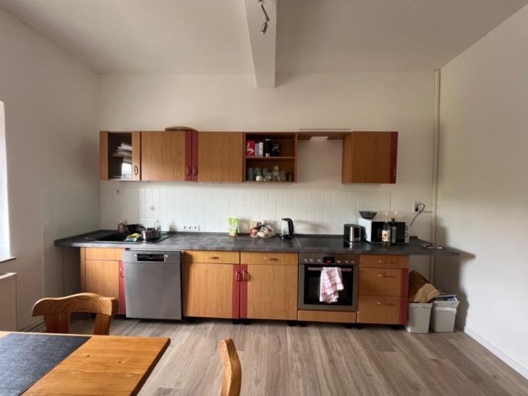 Wohnen auf Zeit Netphen - 16 Zimmer, 76 m&sup2;, 350&euro; | Angebot:26604078