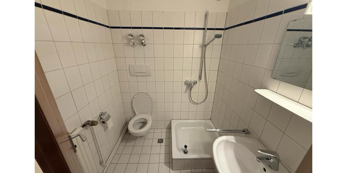 Etagenwohnung Bischofswiesen - 1 Zimmer, 28 m&sup2;, 630&euro; | Angebot:24771794