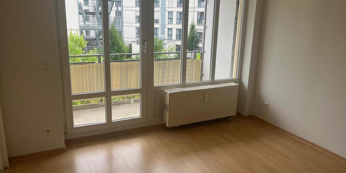 2-Zimmer-Wohnung mit Balkon und TG-Stellplatz - Etagenwohnung Dresden Klotzsche | Angebot:27426433