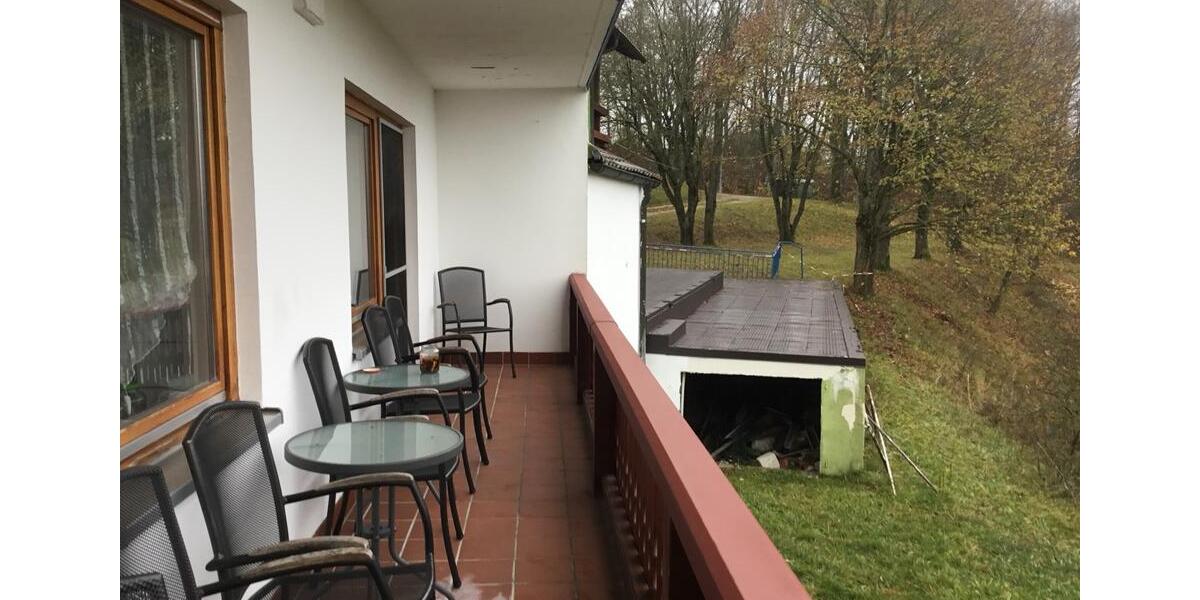 Erdgeschoßwohnung Sulzbach-Rosenberg Rosenberg - 6 Zimmer, 180 m&sup2;, 2.000&euro; | Angebot:25282327