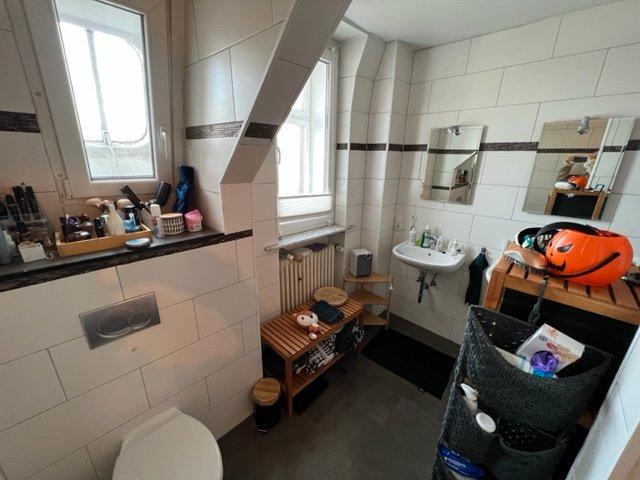 Etagenwohnung Sankt Ingbert - 4 Zimmer, 150 m&sup2;, 750&euro; | Angebot:26610016