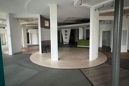 Halle in Bocholt 2.803 € 364 m² zimmer