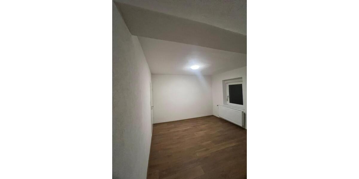 Etagenwohnung Kusel - 3.5 Zimmer, 110 m&sup2;, 750&euro; | Angebot:24842631