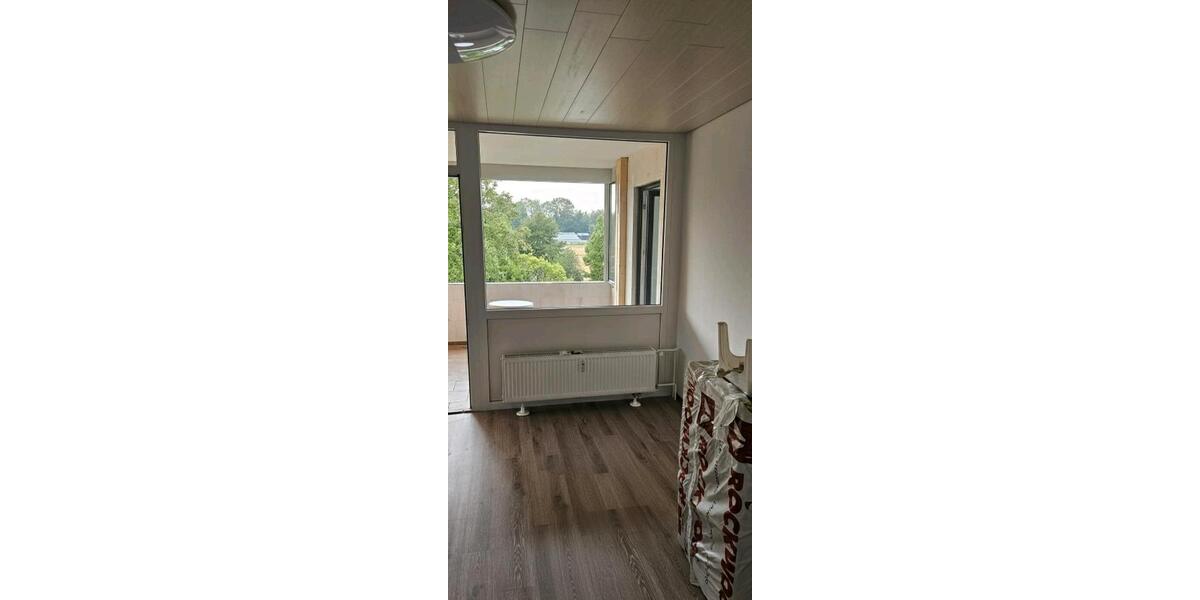 Dachgeschoßwohnung Lehre - 2.5 Zimmer, 80 m&sup2;, 650&euro; | Angebot:25174686