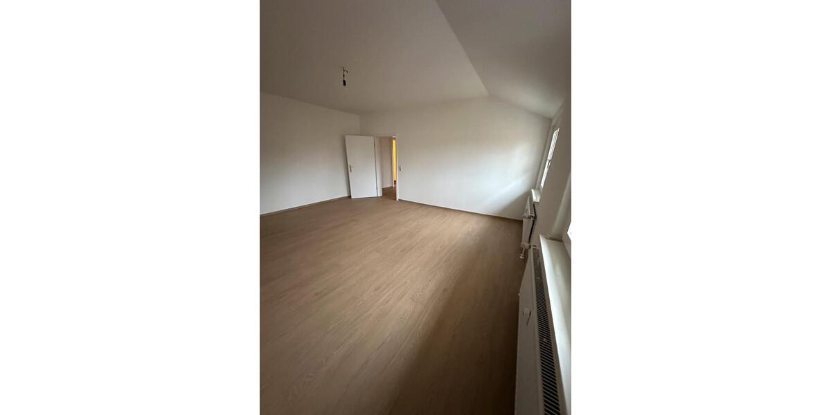 Etagenwohnung Krackow - 2 Zimmer, 65 m&sup2;, 660&euro; | Angebot:25639933