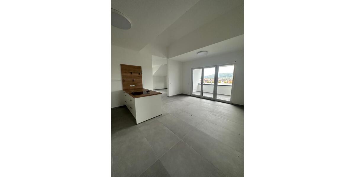 Dachgeschoßwohnung Erlenbach am Main - 5 Zimmer, 139 m&sup2;, 1.740&euro; | Angebot:26424663