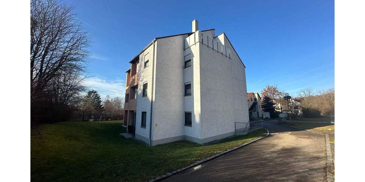 Attraktive neu sanierte 2 ZKB Wohnung mit Einbauküche und Balkon 2 zimmer