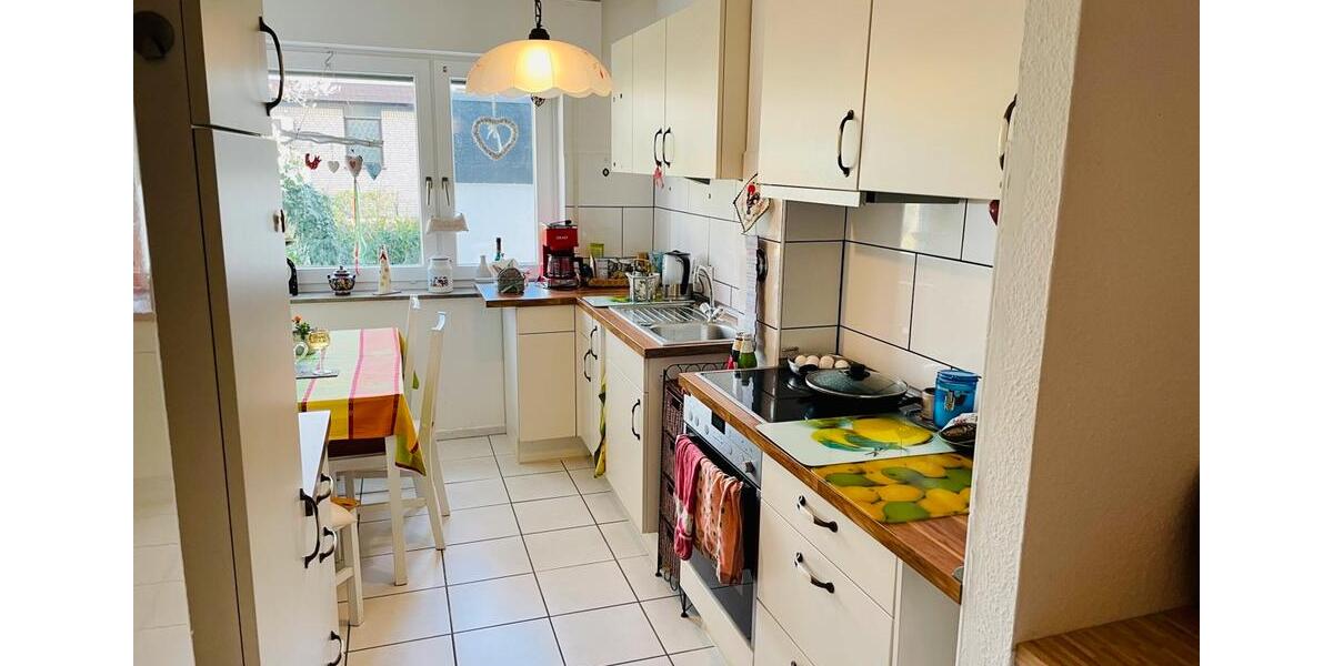Erdgeschoßwohnung Bad Sassendorf - 3 Zimmer, 120 m&sup2;, 750&euro; | Angebot:24872641