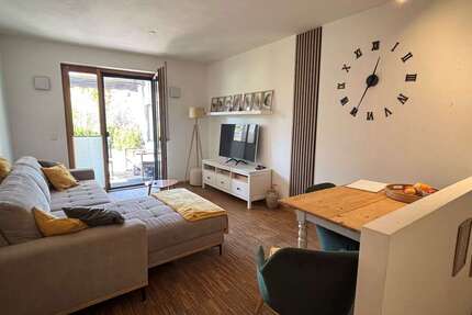 Wohnung zum Mieten in Brannenburg 1.130 € 64.6 m² 2.5 zimmer