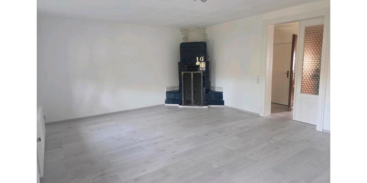 Etagenwohnung Großenhain - 4 Zimmer, 128 m&sup2;, 1.270&euro; | Angebot:26455403
