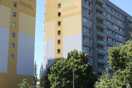 Wohnung zum Mieten in Stendal 585 € 90.37 m² 4 zimmer