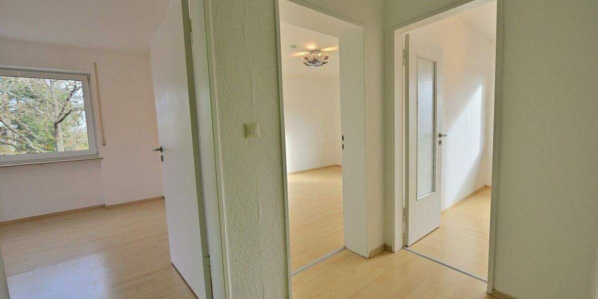 Etagenwohnung Schwabach Limbach - 4 Zimmer, 98 m&sup2;, 980&euro; | Angebot:25096329