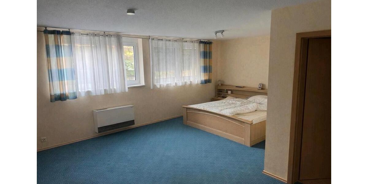 Etagenwohnung Biberach an der Riß - 3 Zimmer, 120 m&sup2;, 1.300&euro; | Angebot:26238411