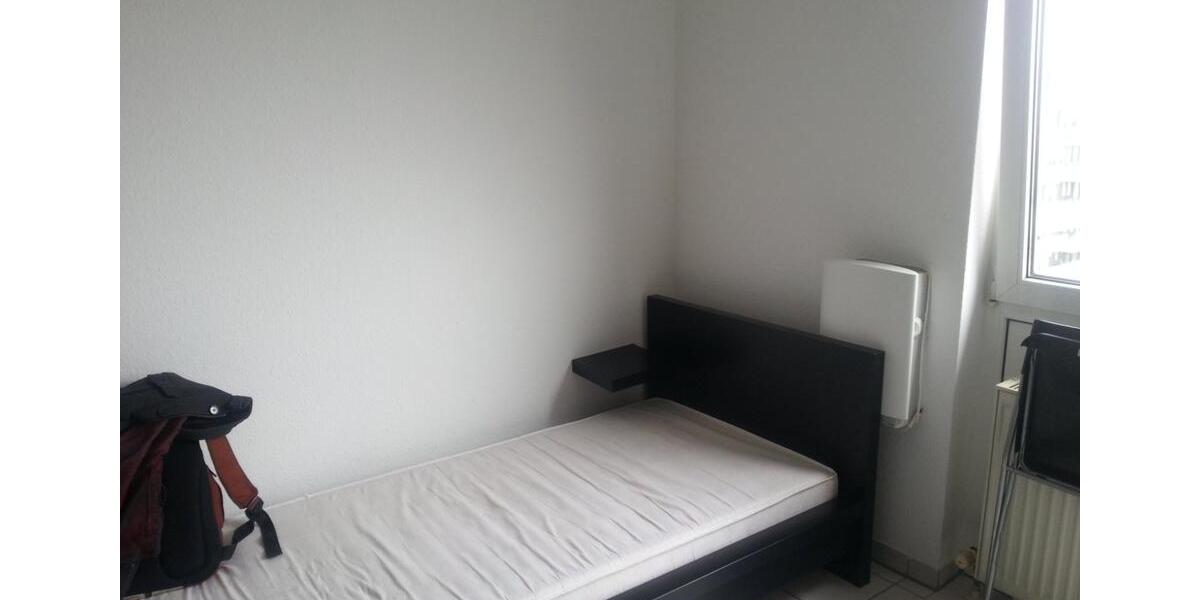 Etagenwohnung Ludwigshafen am Rhein - 1 Zimmer, 20 m&sup2;, 310&euro; | Angebot:24368016