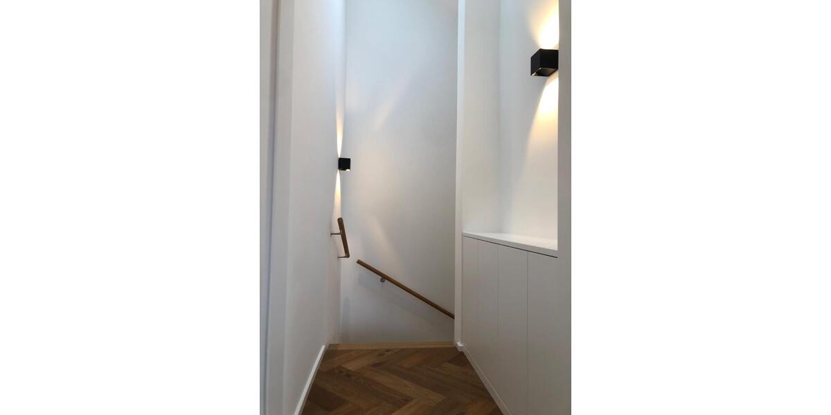 Etagenwohnung München Allach-Untermenzing - 5 Zimmer, 140 m&sup2;, 1.300&euro; | Angebot:25049296