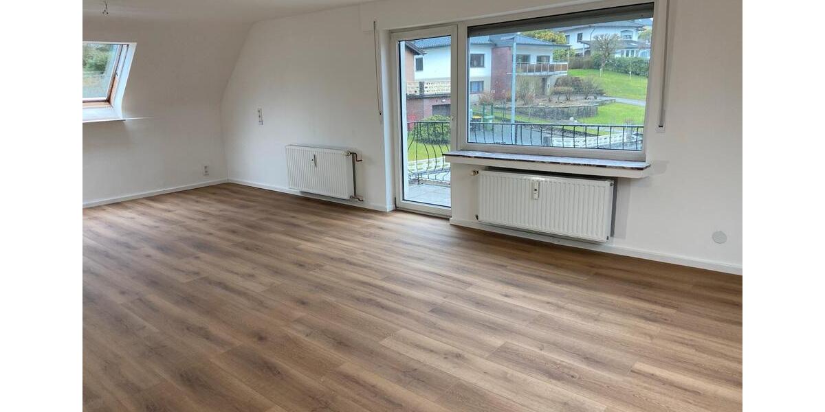 Etagenwohnung Eitorf - 3 Zimmer, 88 m&sup2;, 780&euro; | Angebot:25172304