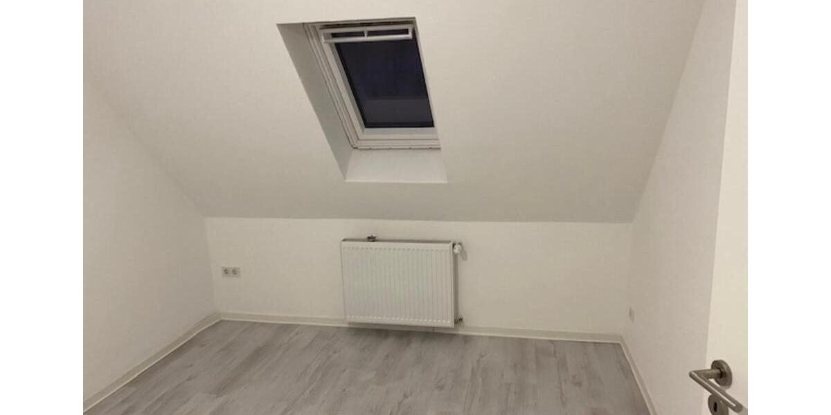 Dachgeschoßwohnung Neunkirchen Heinitz - 2 Zimmer, 45 m&sup2;, 485&euro; | Angebot:25872534