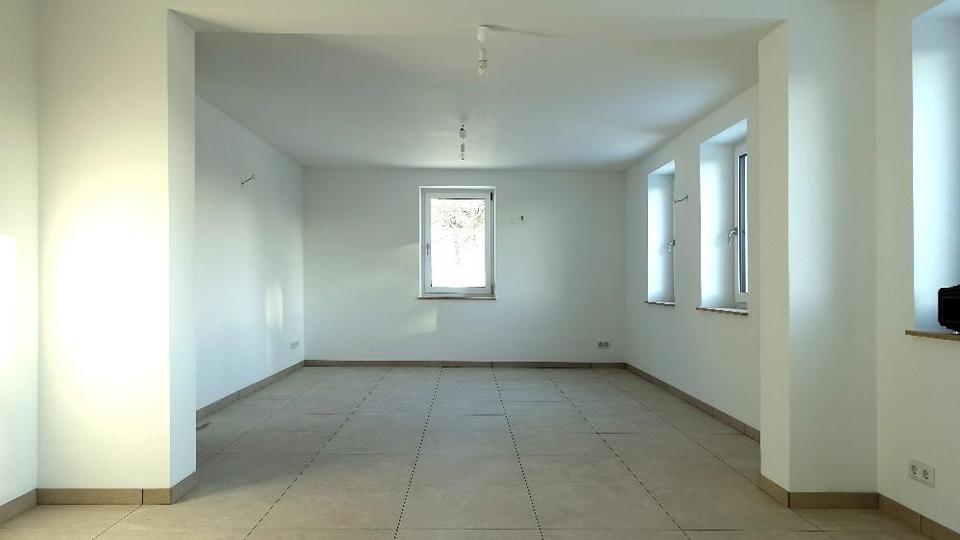 Erdgeschoßwohnung Pulsnitz - 3 Zimmer, 80 m&sup2;, 850&euro; | Angebot:24582954