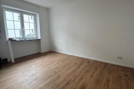 Erstbezug nach Sanierung 1-ZKB EG Wohnung 1 zimmer