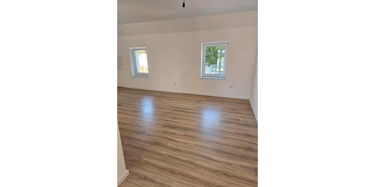 Etagenwohnung Schnaittach - 3 Zimmer, 100 m&sup2;, 1.300&euro; | Angebot:24626452