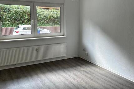 2 Zimmer Wohnung im Erdgeschoss ! zimmer