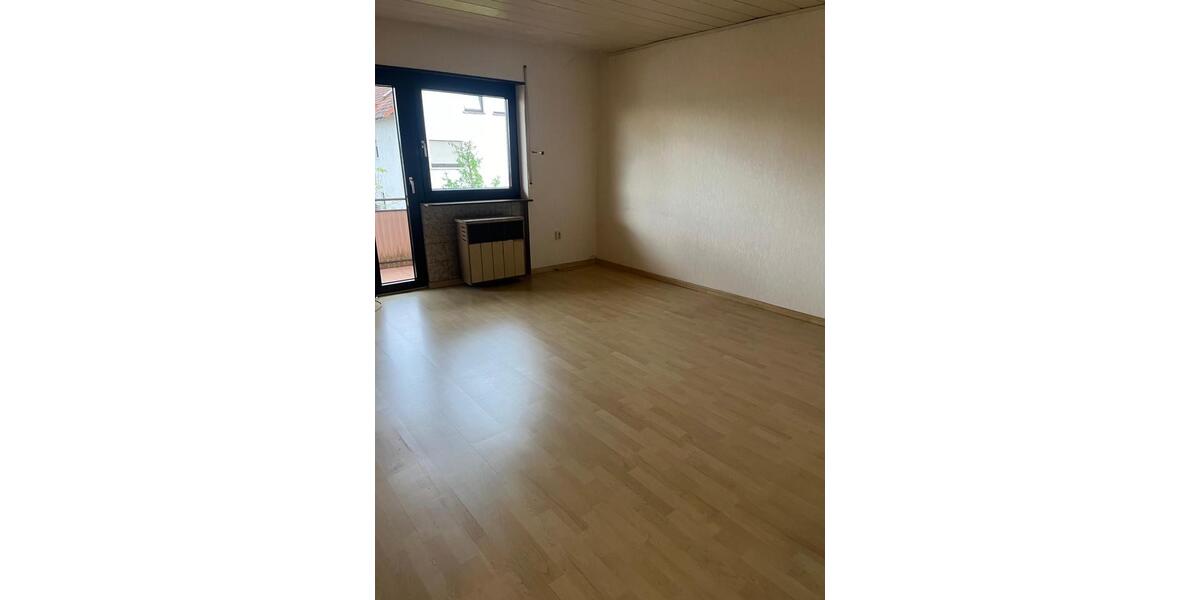 Etagenwohnung Mannheim Sandhofen - 3 Zimmer, 86 m&sup2;, 1.250&euro; | Angebot:26211103