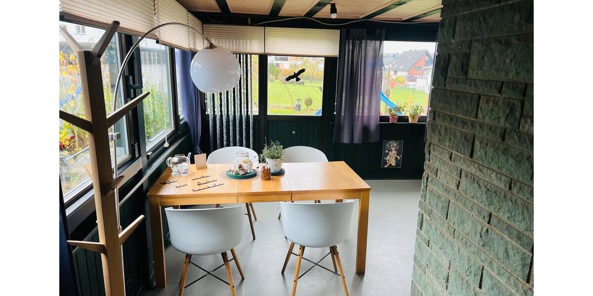 Einfamilienhaus Burghaun - 7 Zimmer, 160 m&sup2;, 1.500&euro; | Angebot:26280718