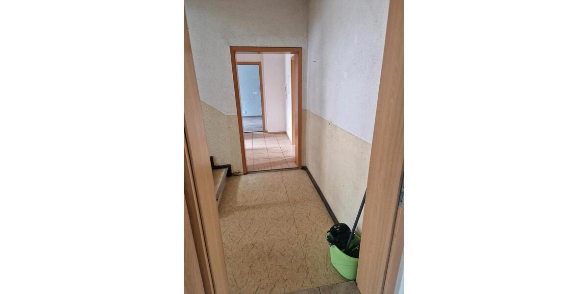 Erdgeschoßwohnung Bad Lauchstädt - 4 Zimmer, 85 m&sup2;, 850&euro; | Angebot:26549774