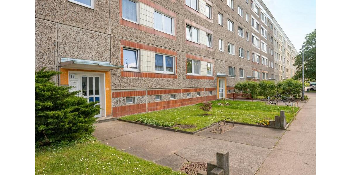 Etagenwohnung Neubrandenburg Datzeberg - 3 Zimmer, 63 m&sup2;, 300&euro; | Angebot:26278039