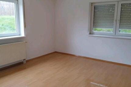 Wohnung Ilmenau - 3 Zimmer, 72 m&sup2;, 450&euro; | Angebot:24702812