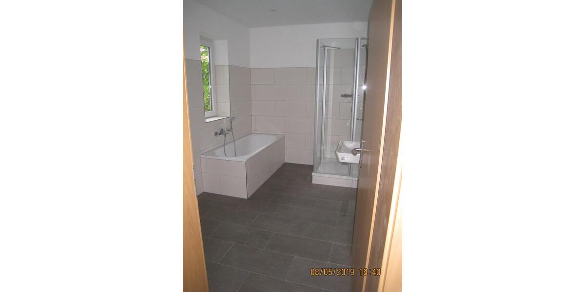 Etagenwohnung Ohrdruf - 2 Zimmer, 55 m&sup2;, 450&euro; | Angebot:25972176