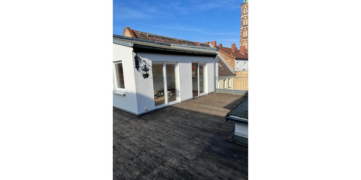 Dachgeschoßwohnung Stralsund - 5 Zimmer, 170 m&sup2;, 1.526&euro; | Angebot:26283567
