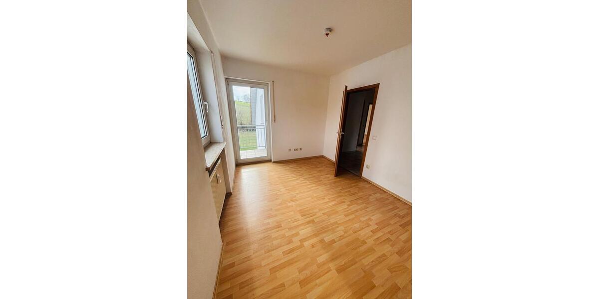Etagenwohnung Lappersdorf - 3 Zimmer, 77 m&sup2;, 1.200&euro; | Angebot:26018207